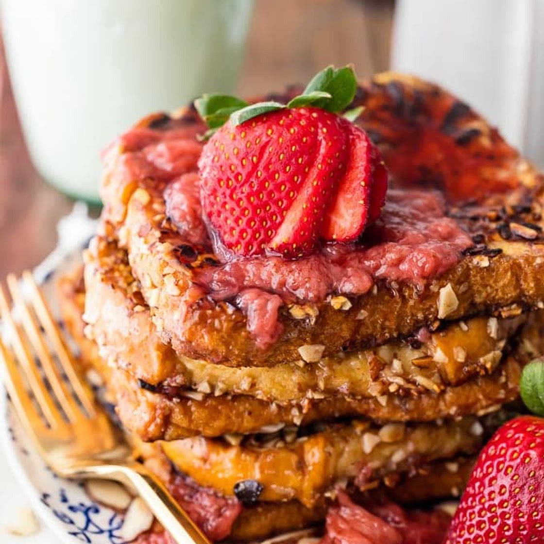 Crunch Almond French Toast with Homemade Strawberry Syrup