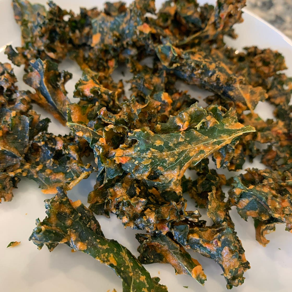 Cheddar-kale chips 
