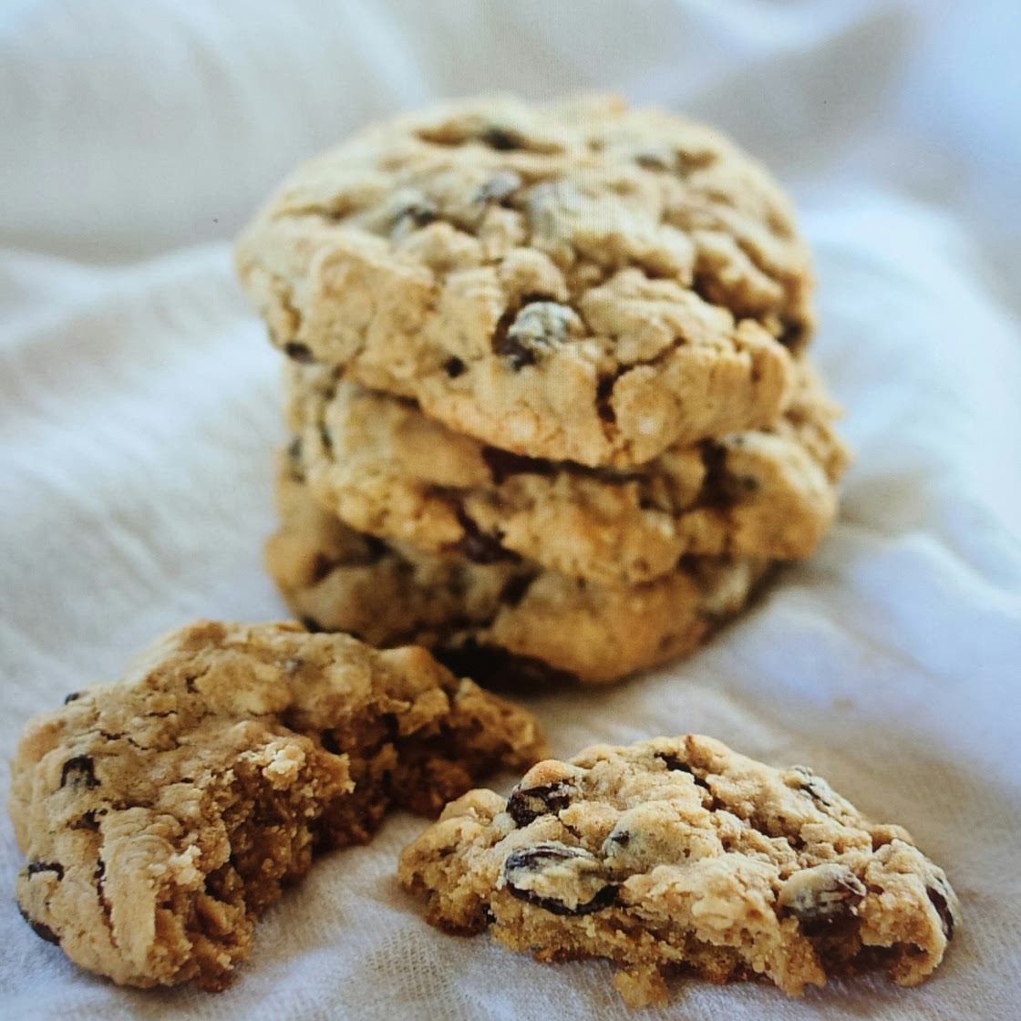 Ultimate Oatmeal Raisin Cookie