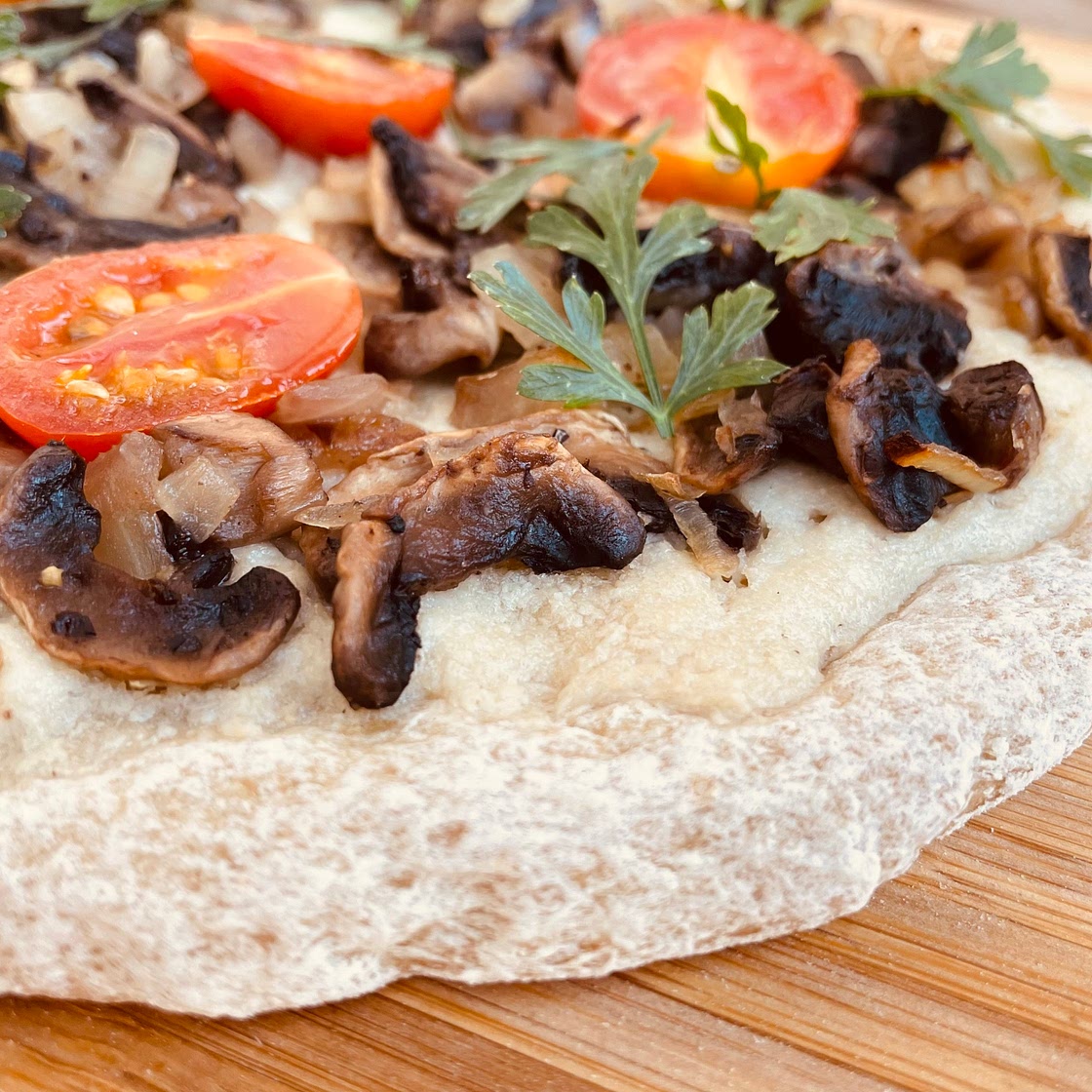 Vegan mushroom pizza