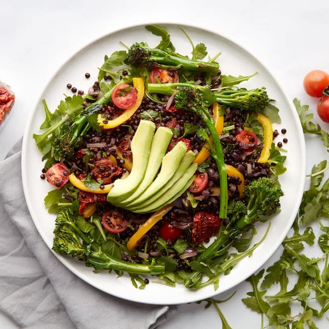 Roasted pepper lentils & olives with tenderstem