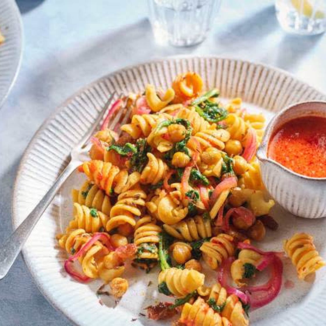 Easy veg loaded chickpea pasta
