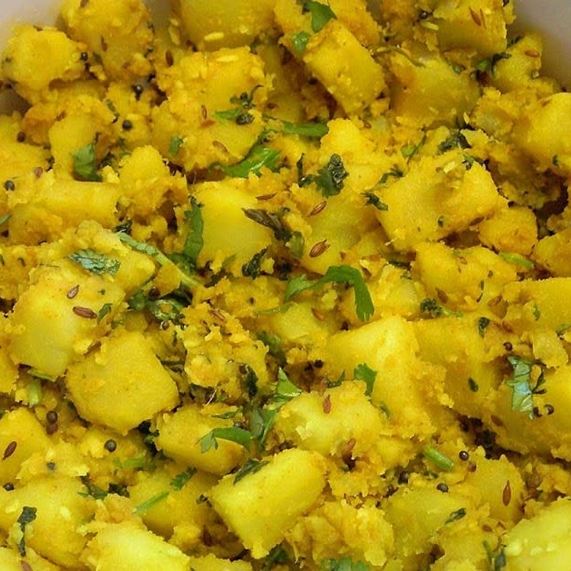Lasaniya Bateta nu shak (garlic potato curry)