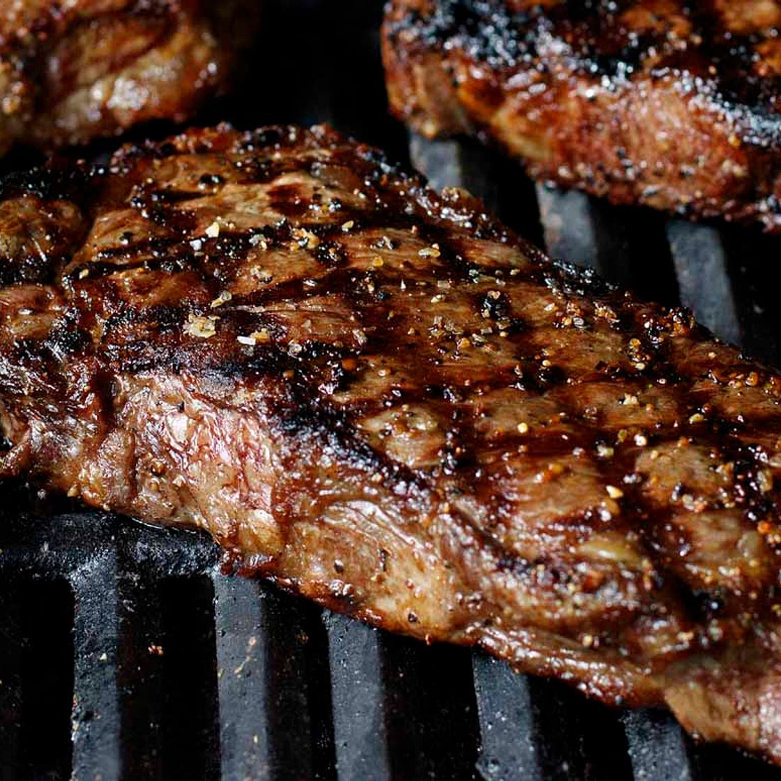GRILLED STEAK RECIPE WITH MONTREAL STEAK MARINADE