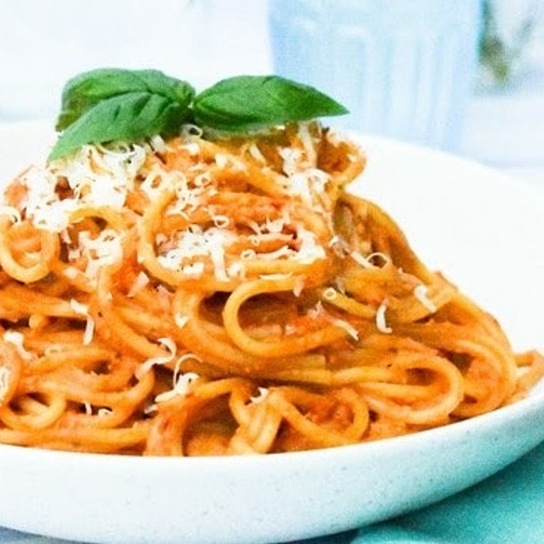Quick Red Pepper and Olive Spaghetti Sauce