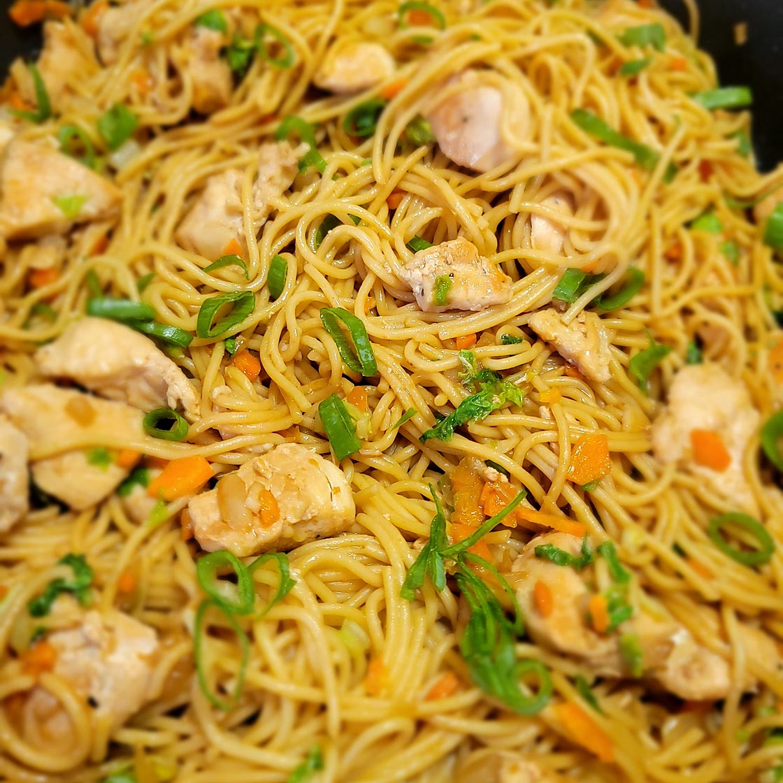 Chicken Lo Mein