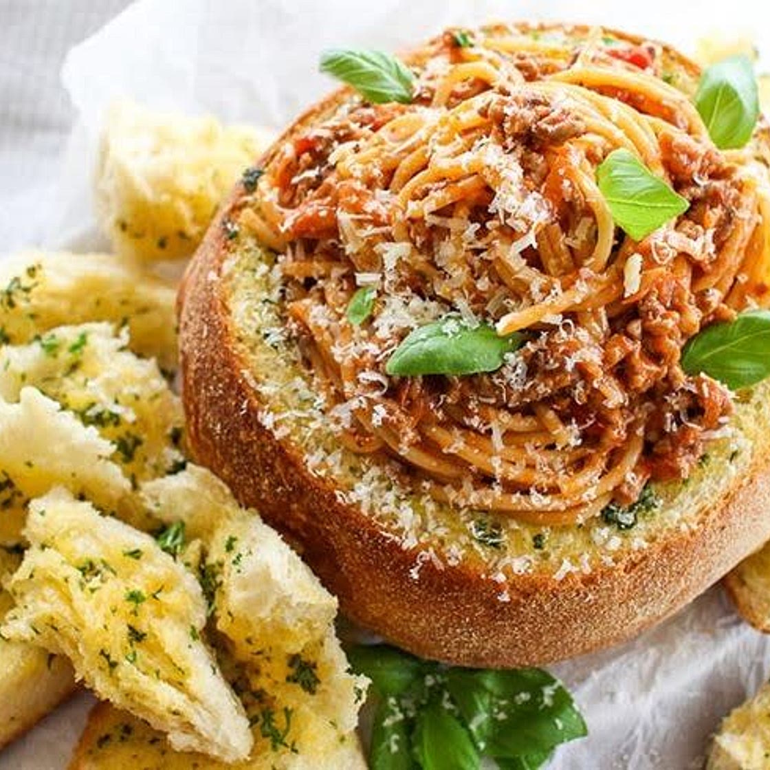 Vegan spaghetti Bolognese Cob Loaf