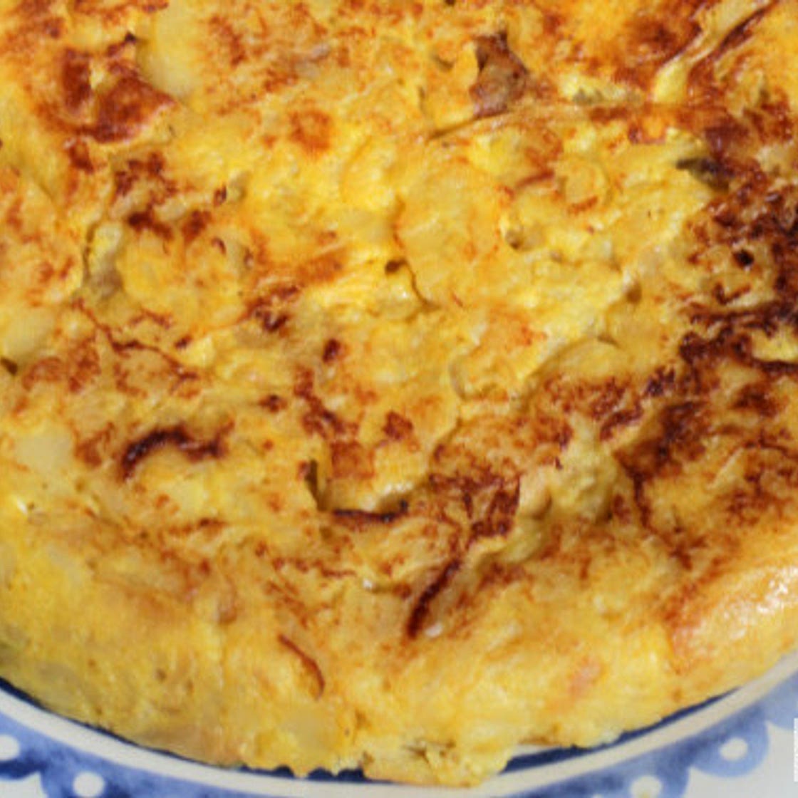 Tortilla de patatas con cebolla