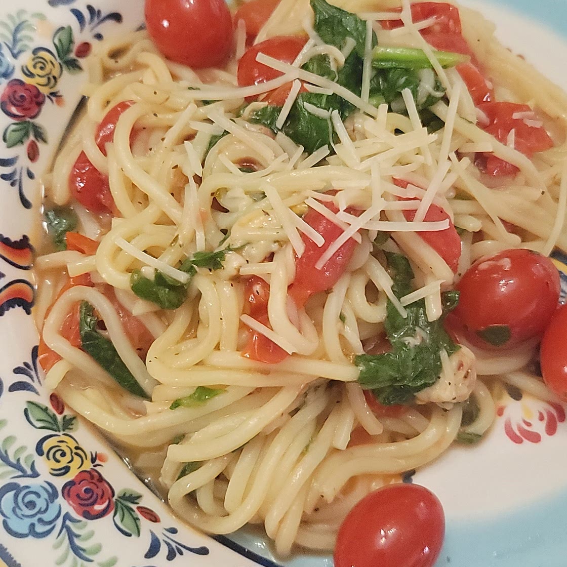 Cherry Tomato, Basil, Spinach and Parmesan Pasta