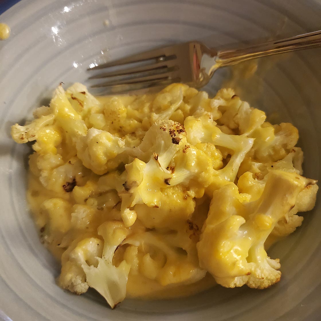 Low Carb Cauliflower Mac and Cheese Recipe with Keto Cheese Sauce