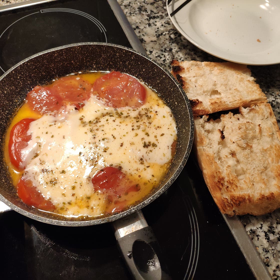 Provolone con tomate