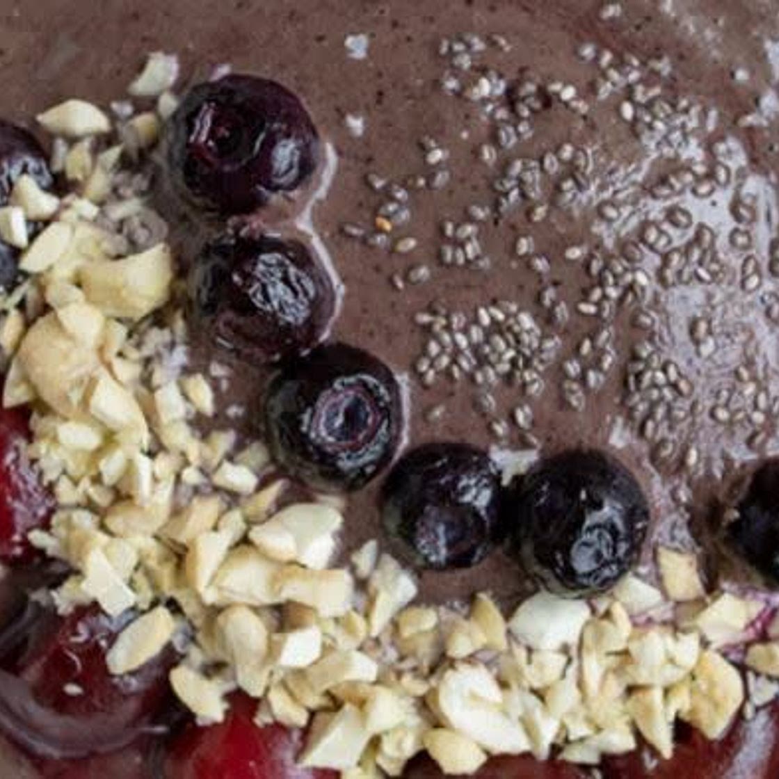 Cherry Berry Smoothie Bowl