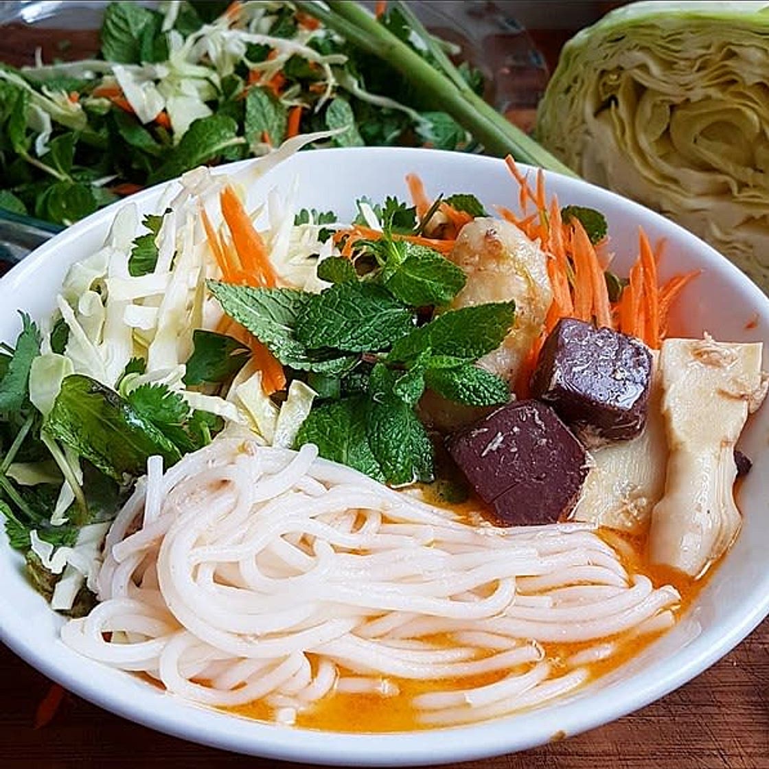 Khao poon