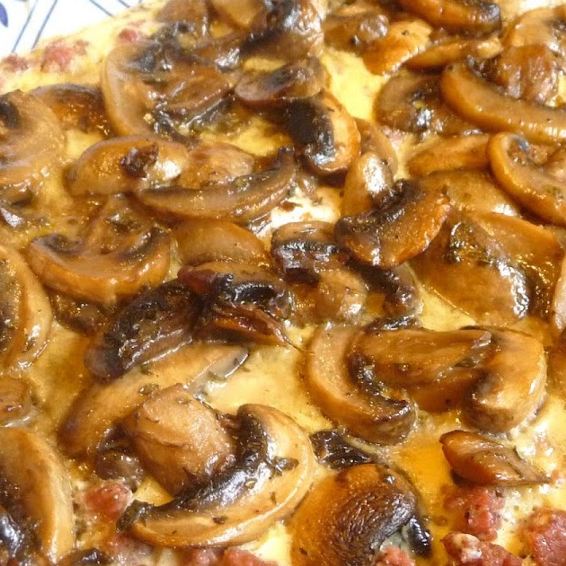 HAMBURGER MUSHROOM BAKE
