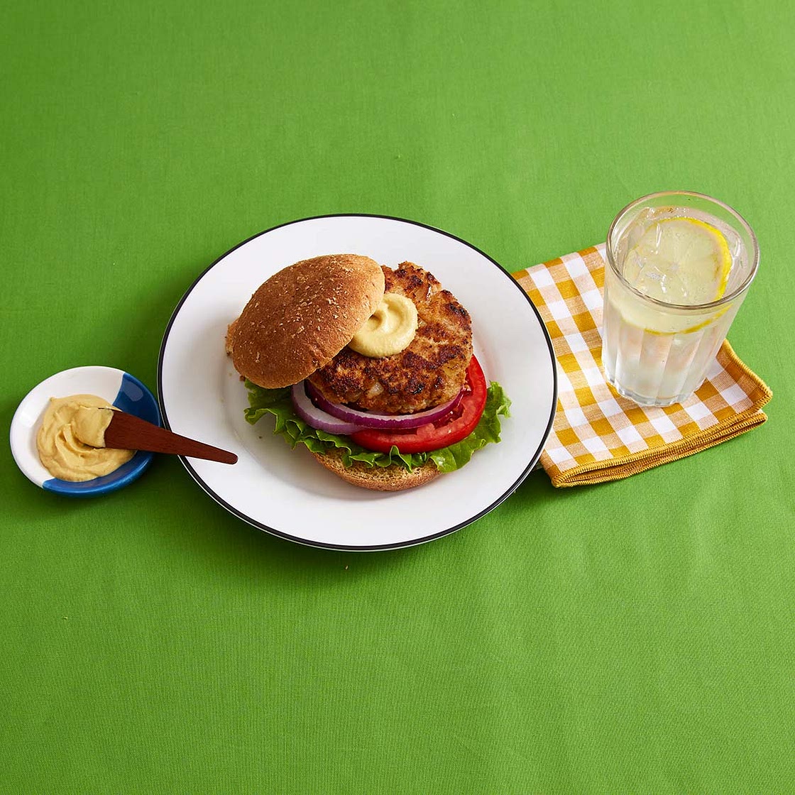Tasty Turkey Burgers - recipe from MyNetDiary