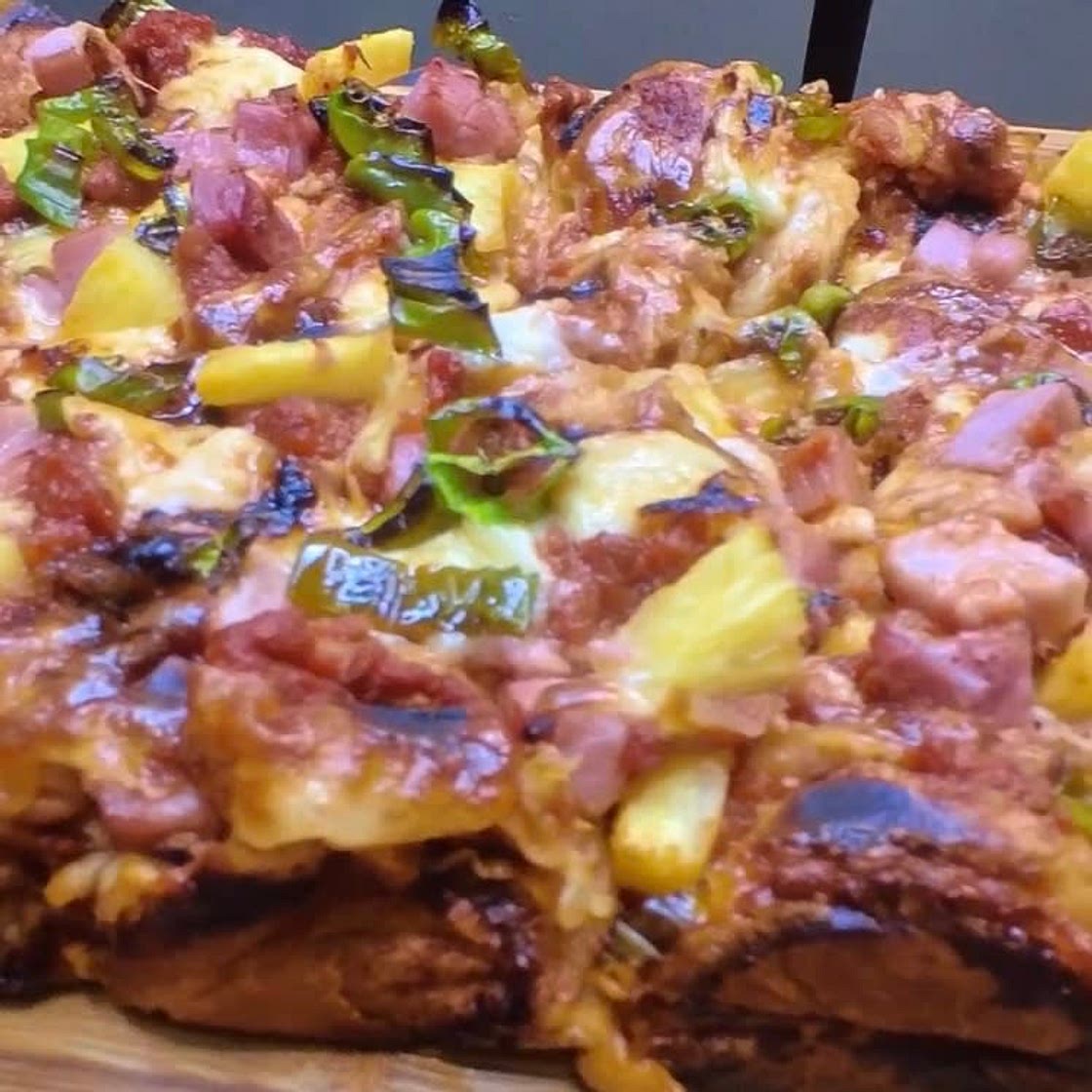King’s Hawaiian Detroit style pineapple pizza