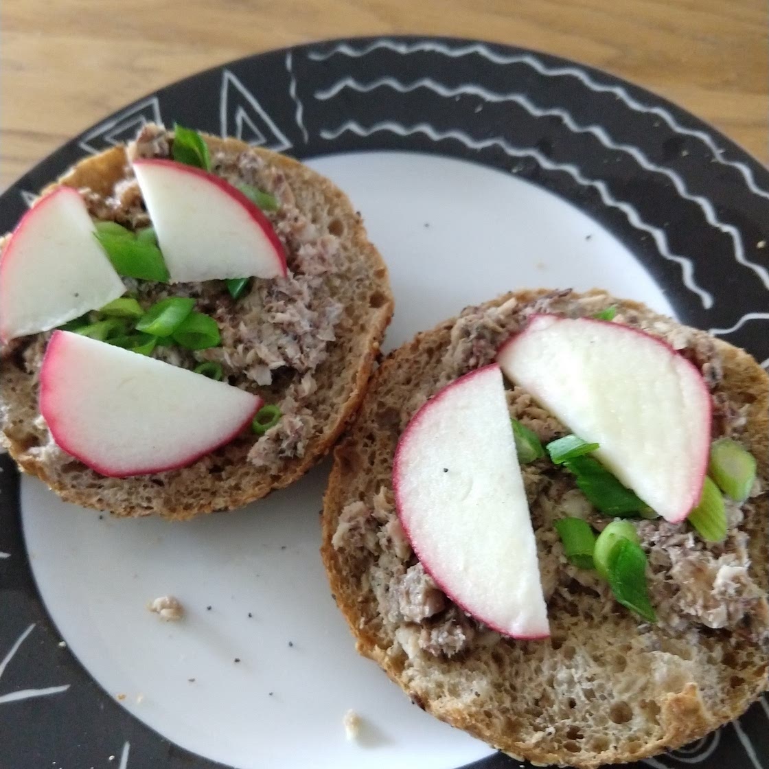 sardine sandwich