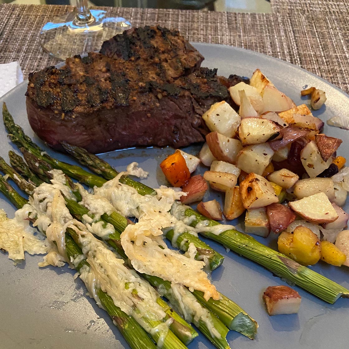 Steak + Parmesan asparagus + veggie hash 