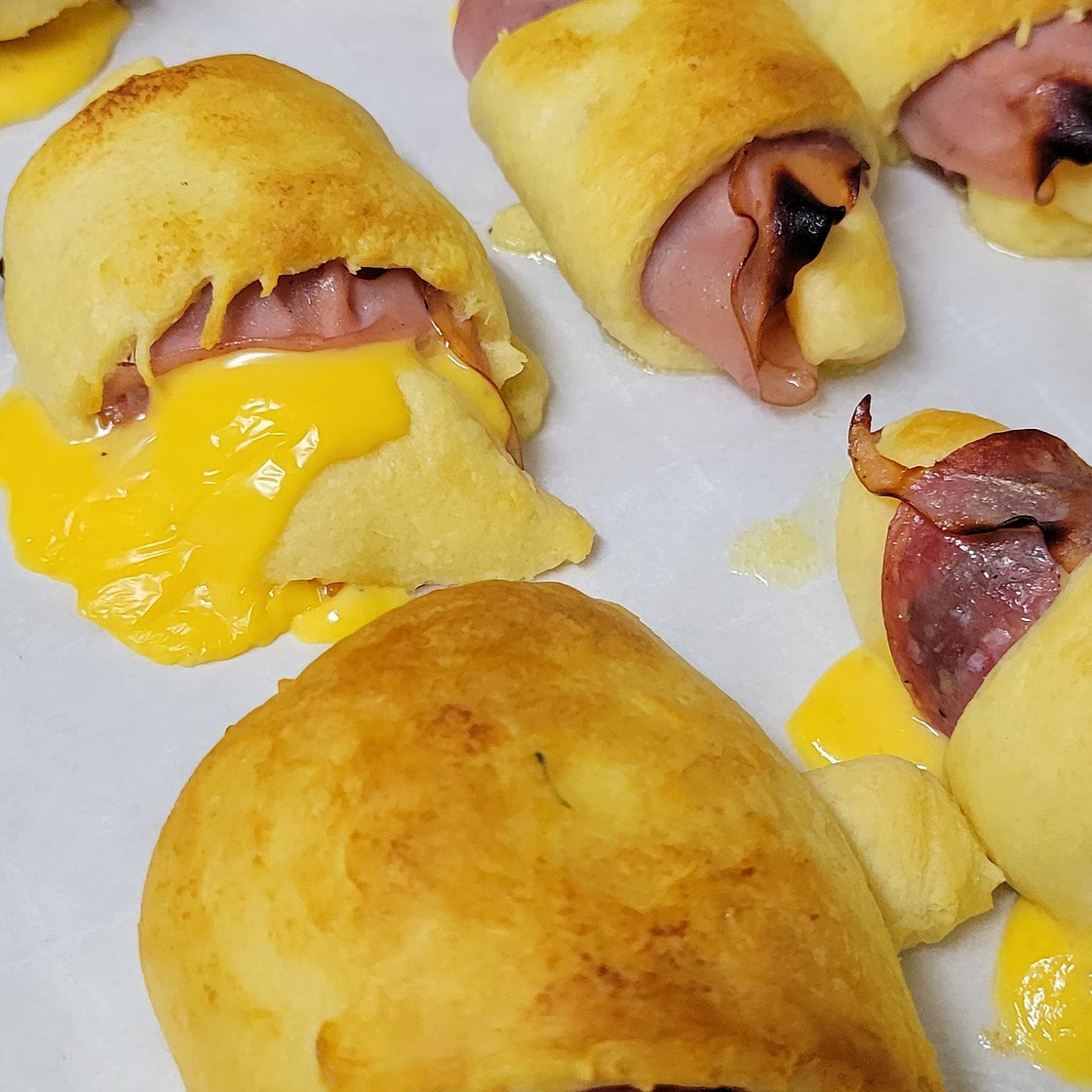 Ham & Cheddar Roll-Ups
