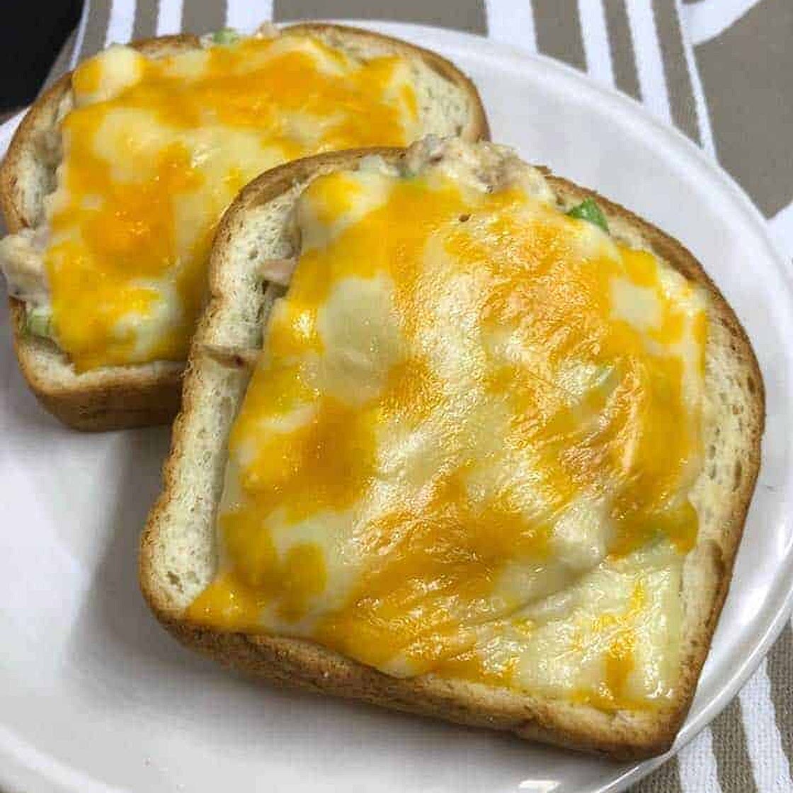 Air Fryer Classic Tuna Melt