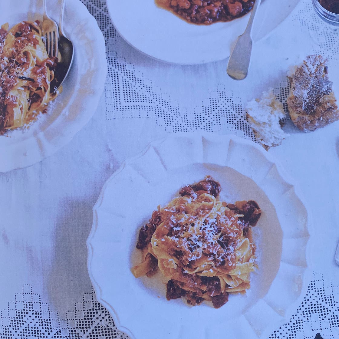 Tagliatelle al ragù di stinco d’agnello