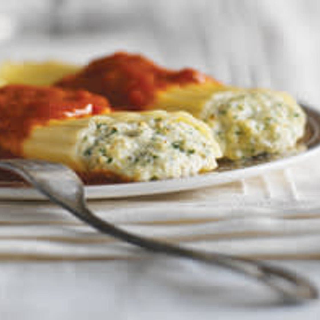 Easy Baked Manicotti