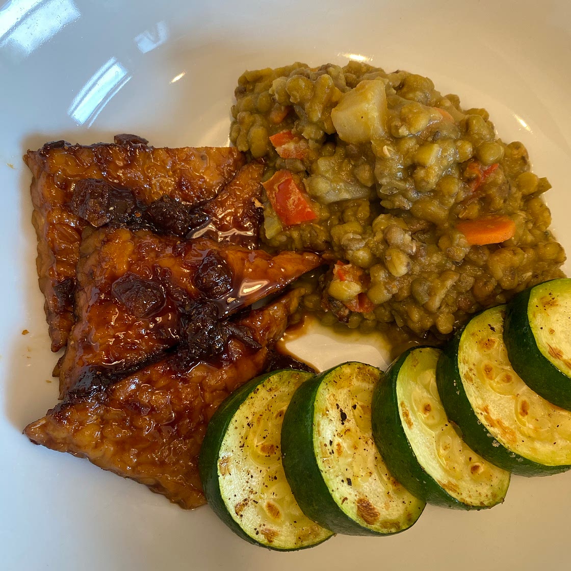 Tamari Ginger Tempeh with Hot Pepper Peach Jam & Dates