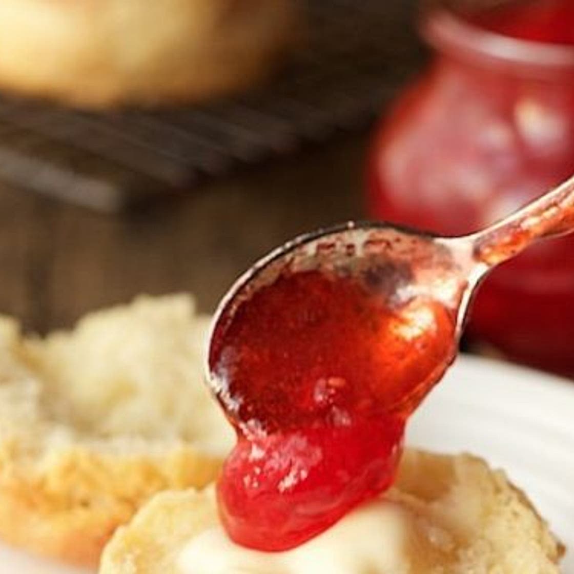 Ridiculously Easy Buttermilk Biscuits