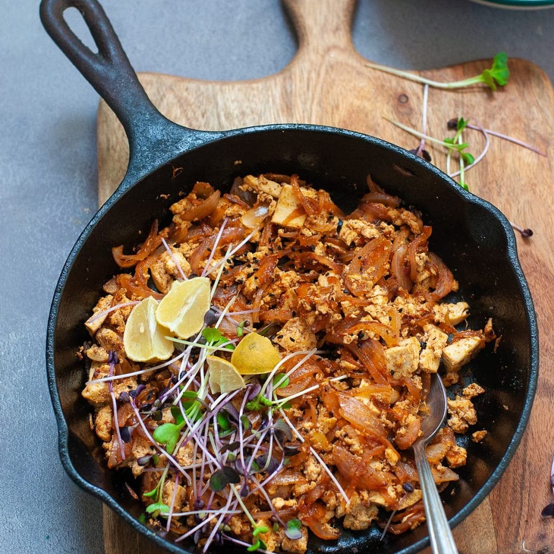 Harissa Tofu Scramble |Healthy Vegan Recipe