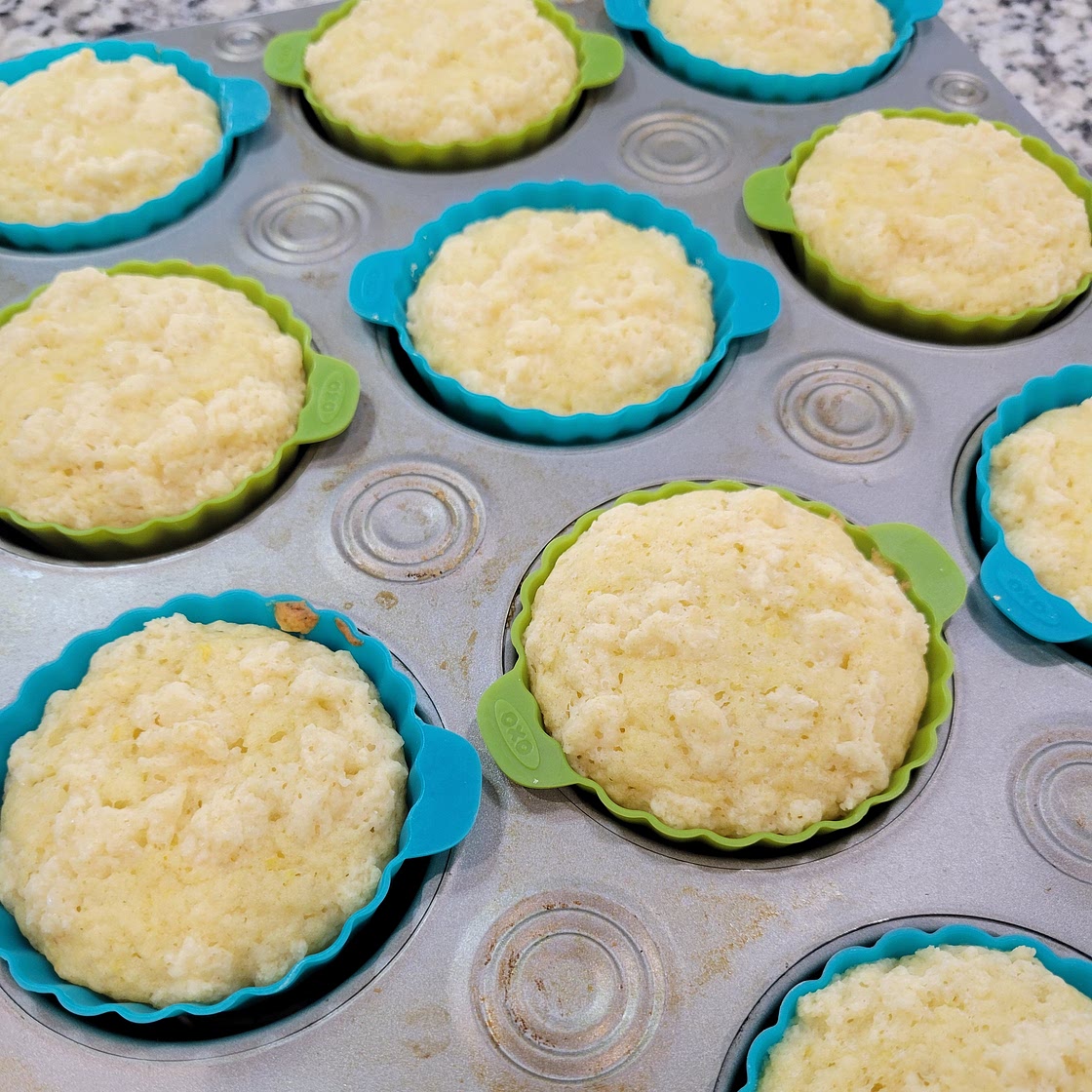 Skinny Lemon Muffins With Crumb Topping