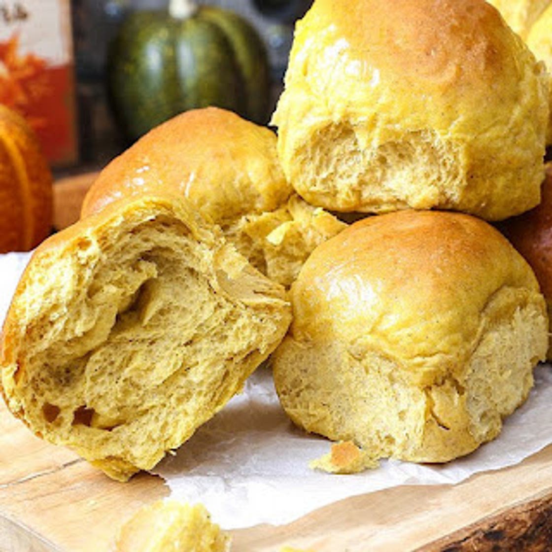 Pumpkin Honey Dinner Rolls