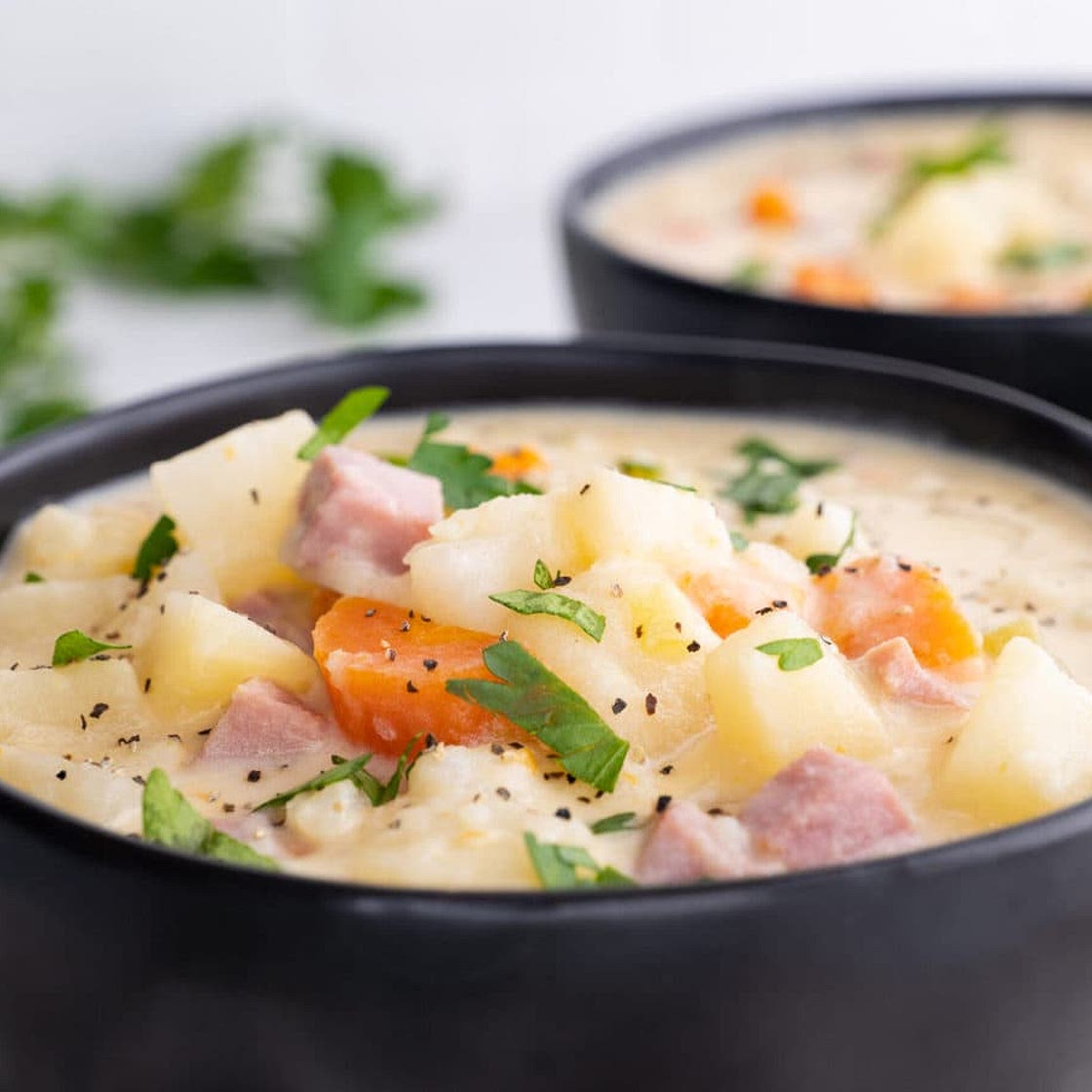 Slow Cooker Ham and Potato Soup