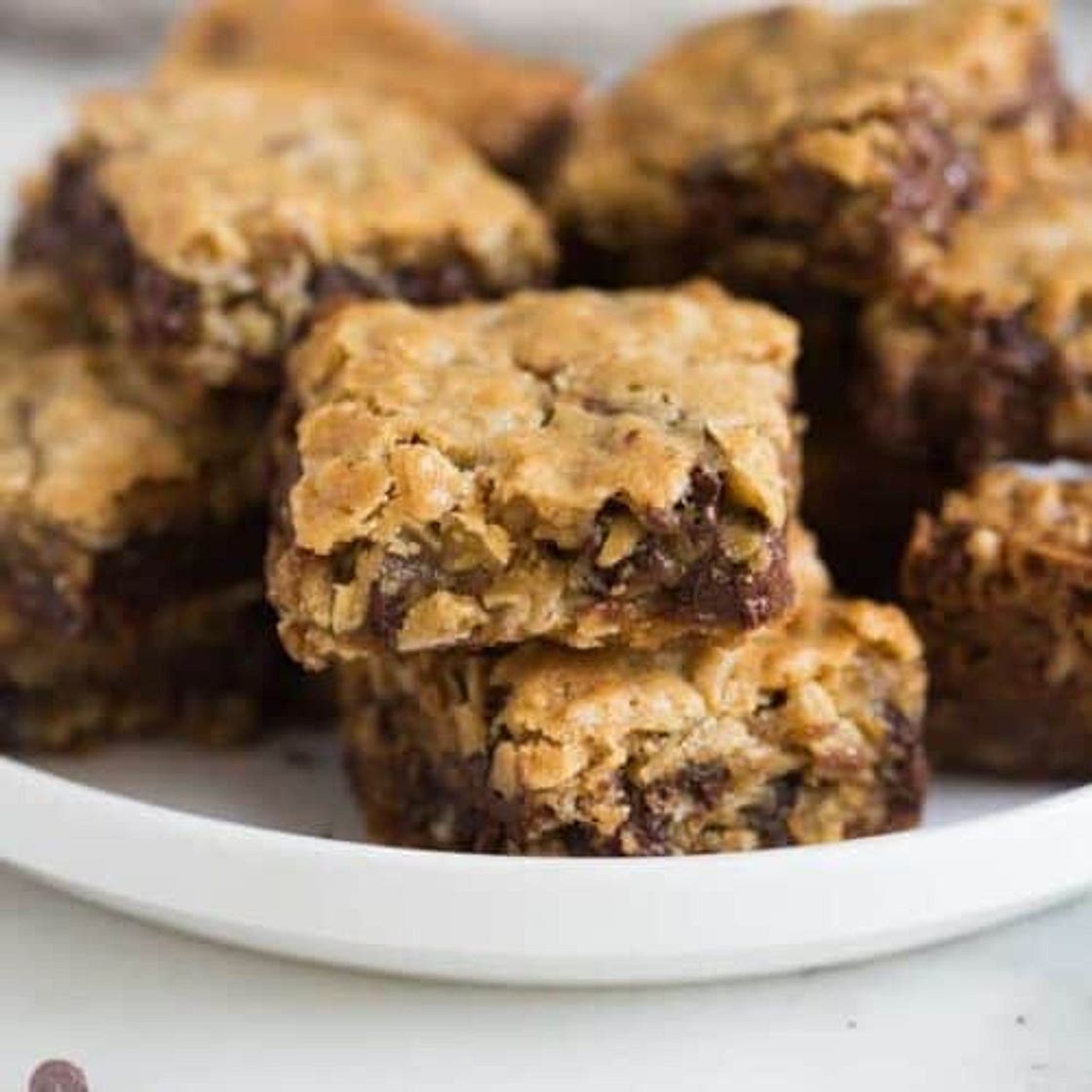 Oatmeal Chocolate Chip Cookie Bars