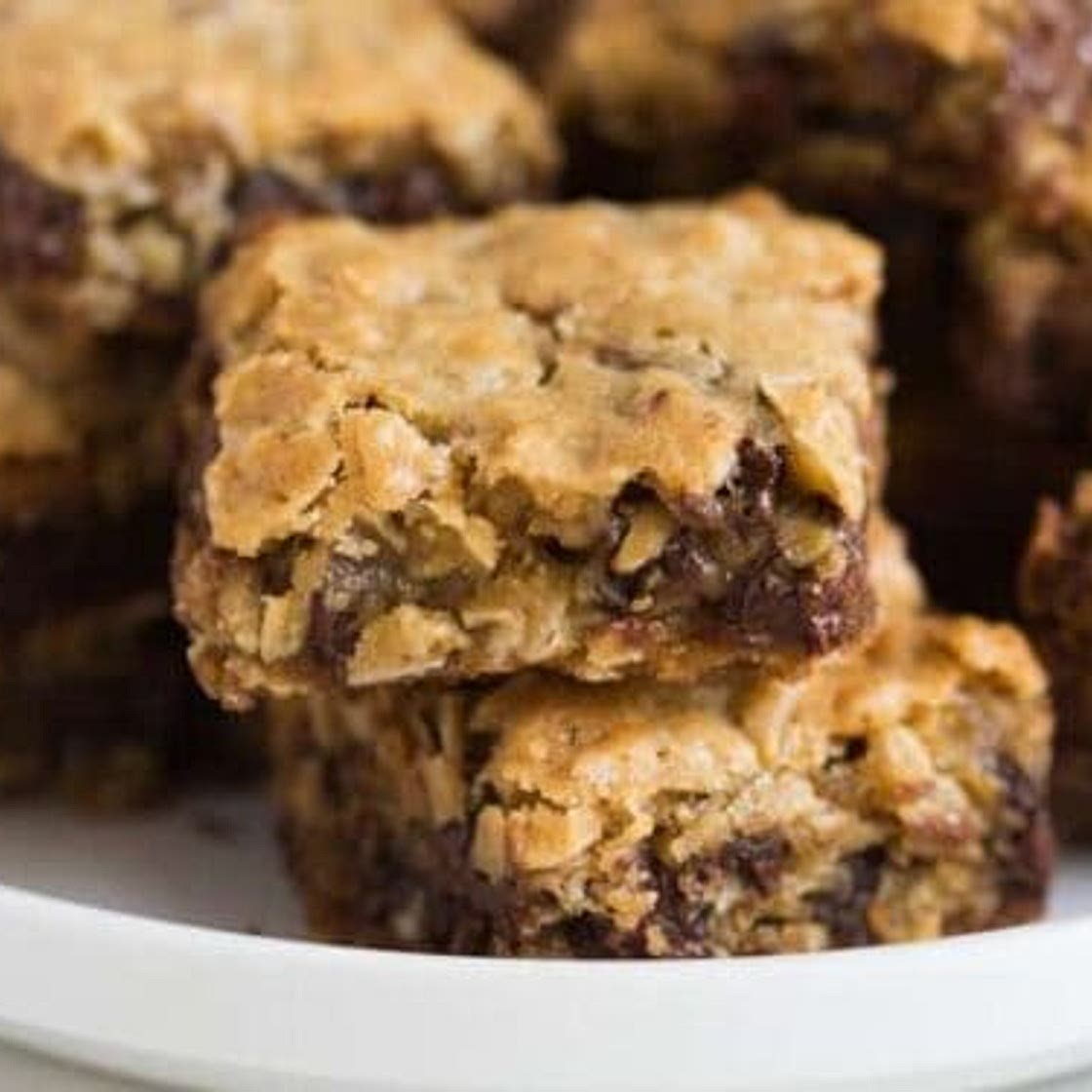 Oatmeal Chocolate Chip Cookie Bars