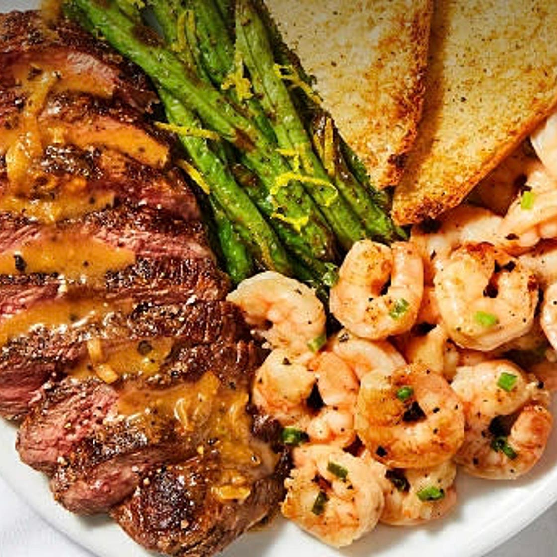 🇫🇷 Steak au Poivre & Garlic-Herb Shrimp with Lemony Green Beans