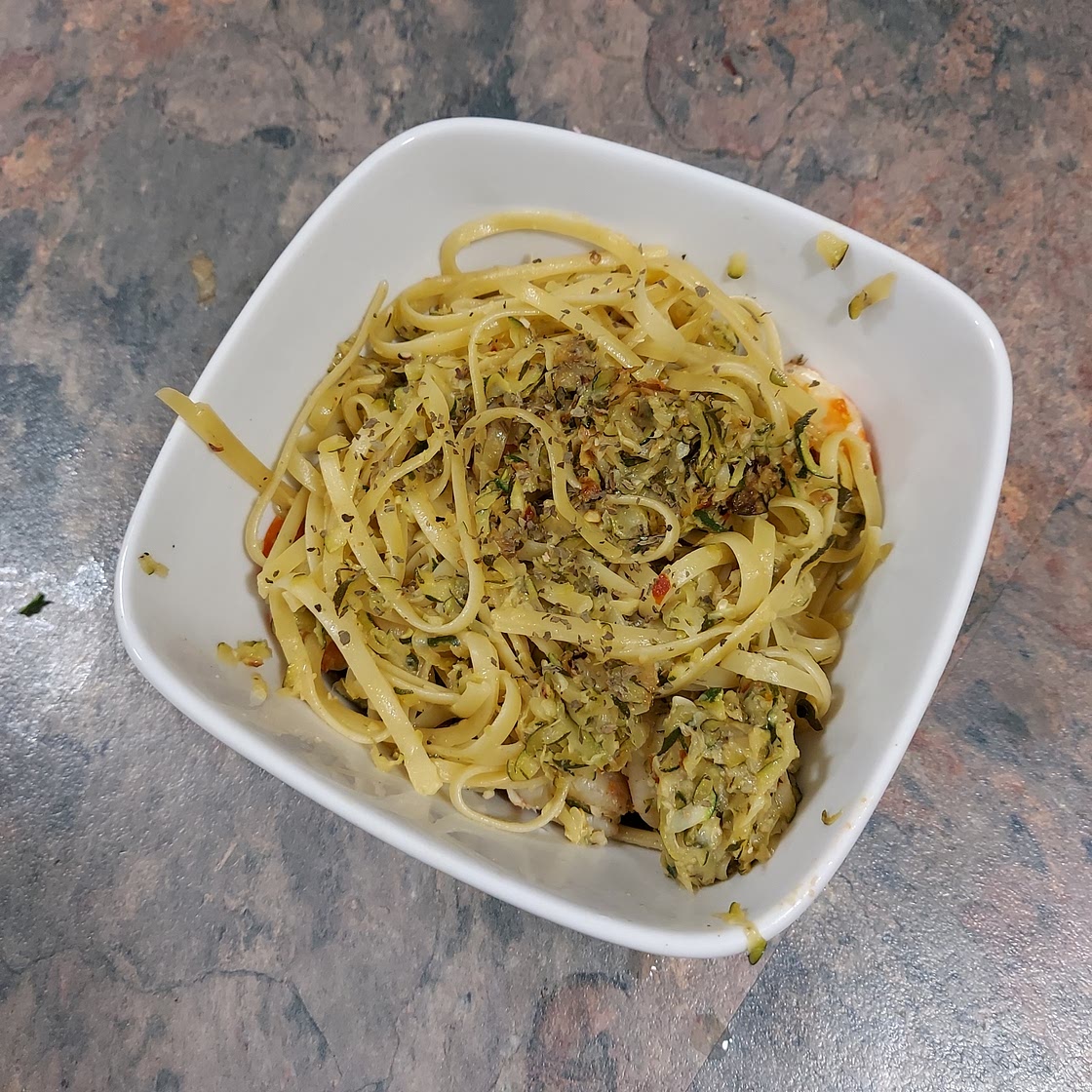 PRAWN AND COURGETTE LINGUINI