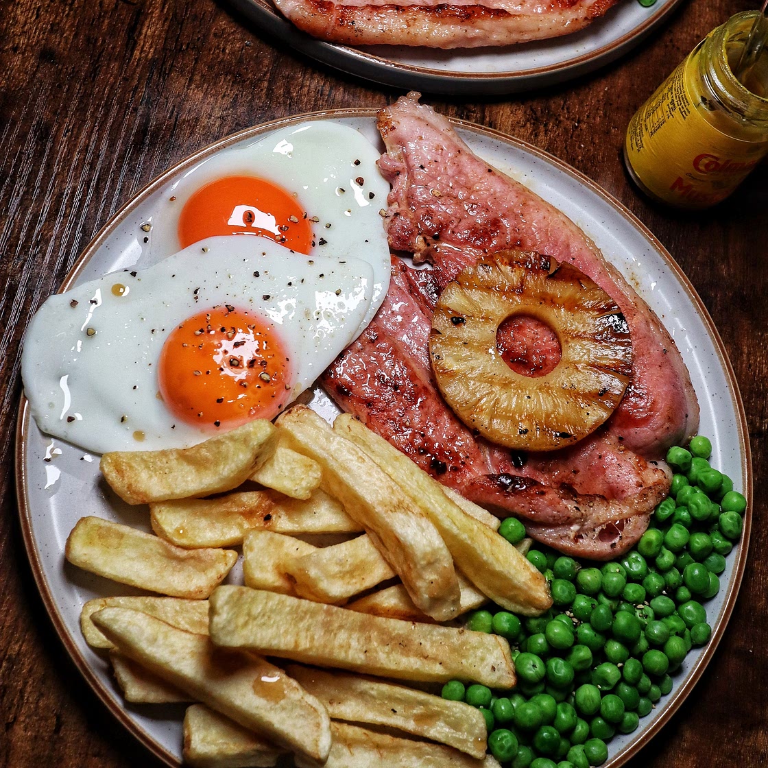 Gammon egg and Chips