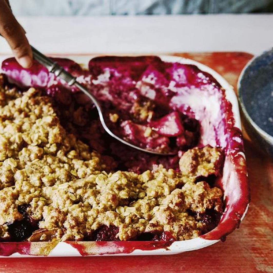 Vegan Apple Berry Crumble