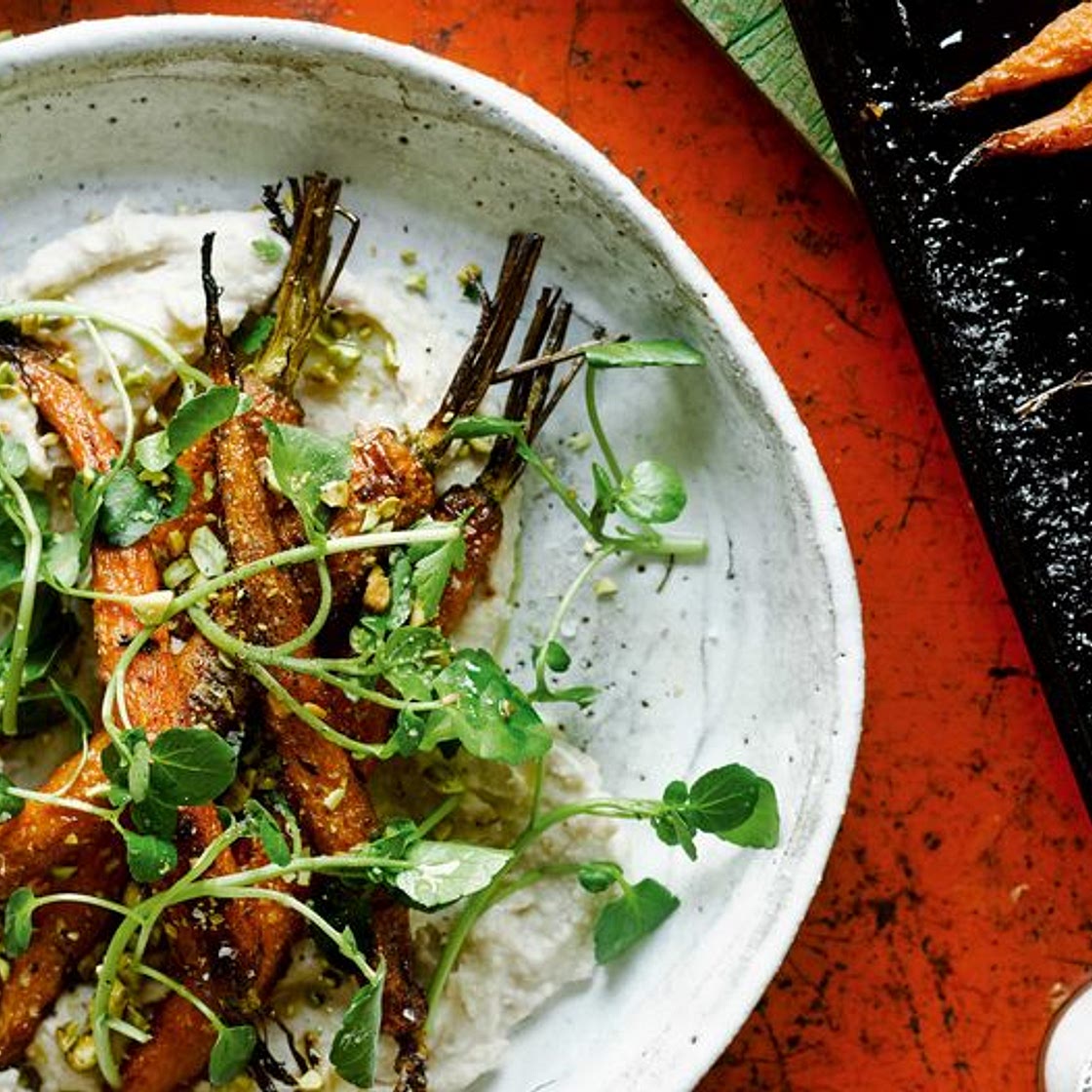 Vegan Spiced Roasted Carrots with Garlic White Bean Mash