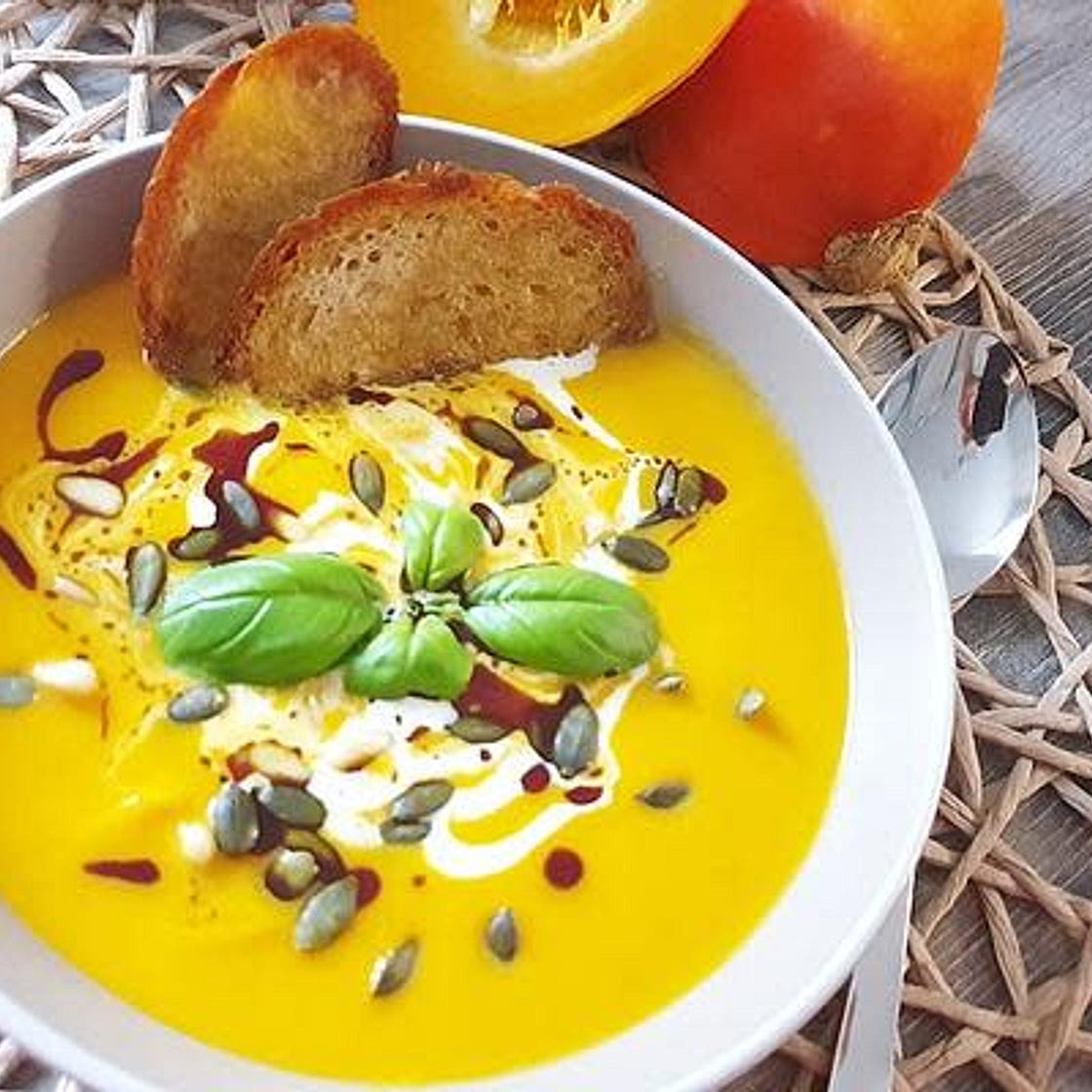 Kürbissuppe mit Ingwer und Kokosmilch
