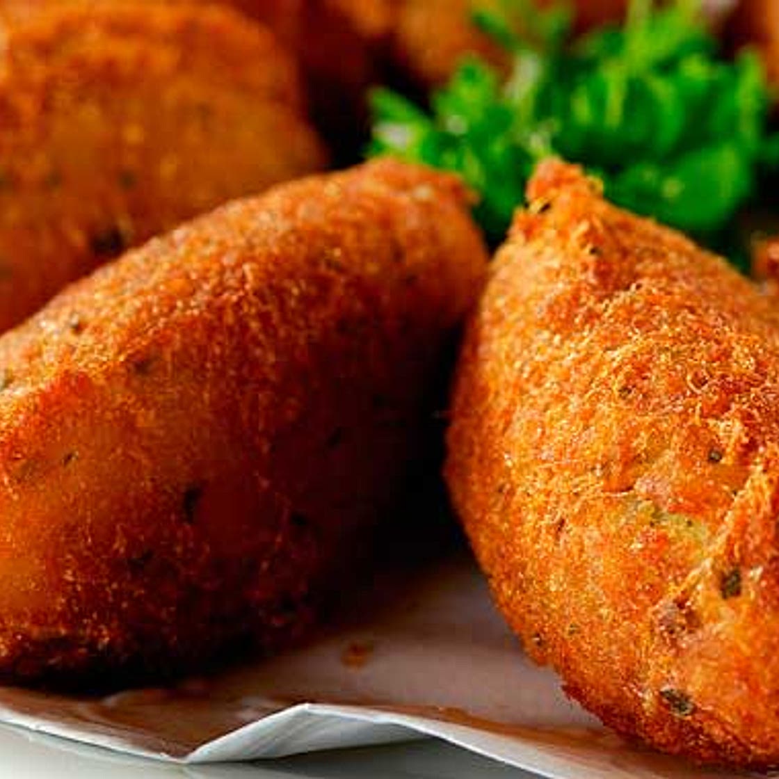 Codfish cakes - bolinhos de bacalhau