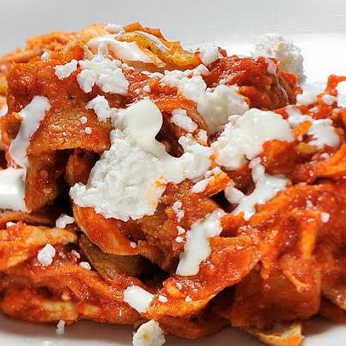 Chilaquiles rojos