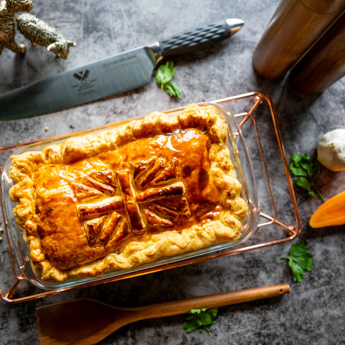 Steak, Onion & Stilton Pie by Pureety