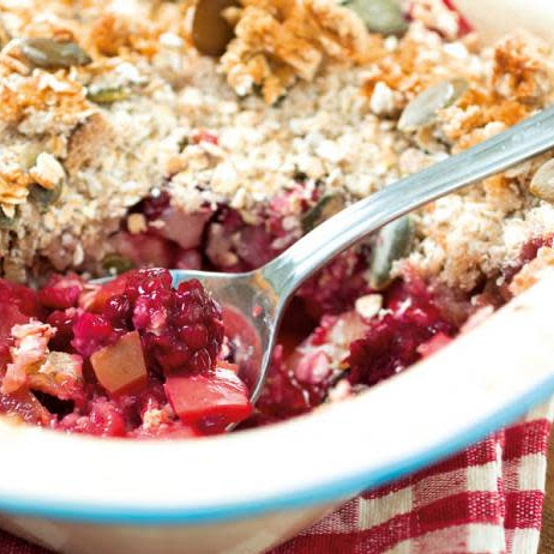 Apple, blackberry, oat and seed crumble