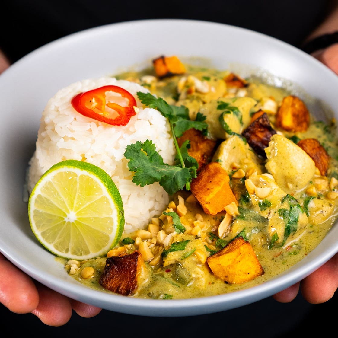 Squash, Chicken and Cashew Nut Curry by Pureety