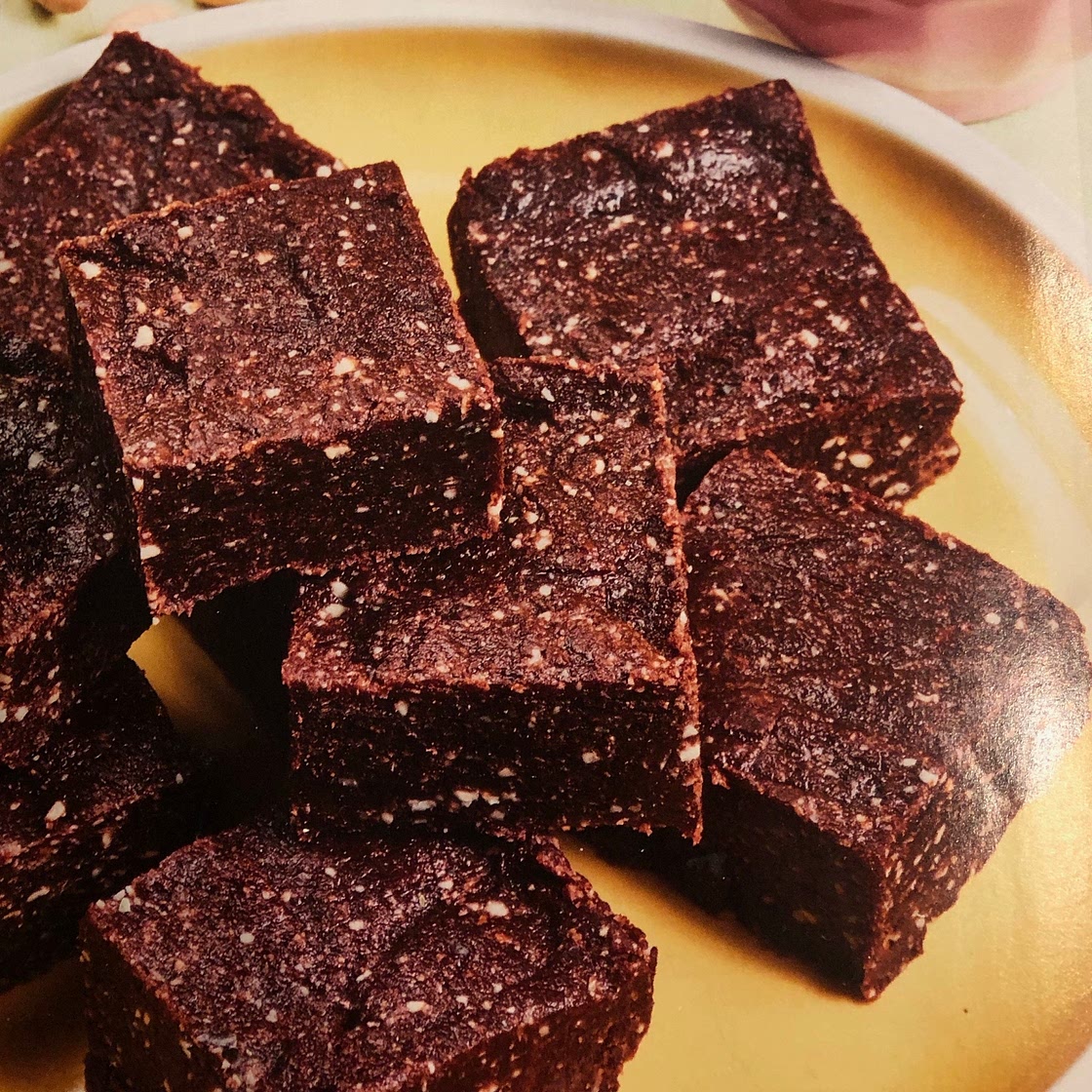 Chocolate Coconut Cashew Energy Bars