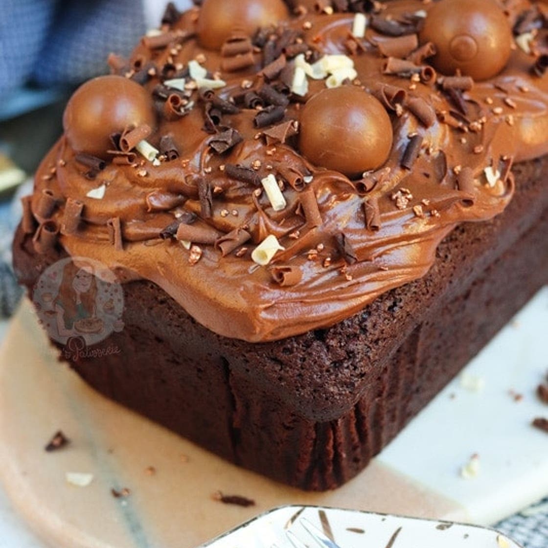 Chocolate Fudge Loaf Cake!