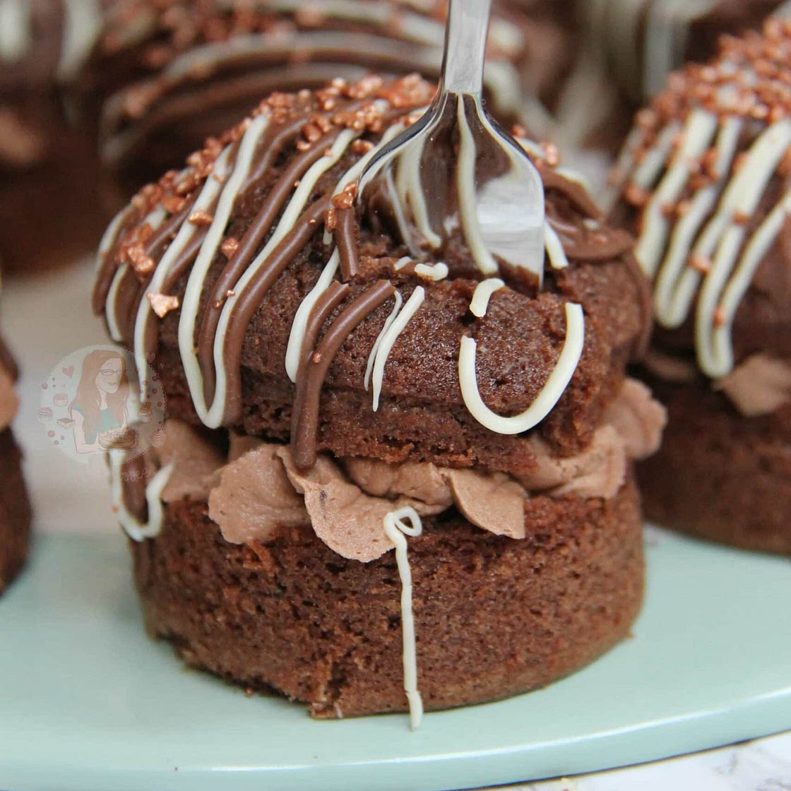 Mini Chocolate Cakes!