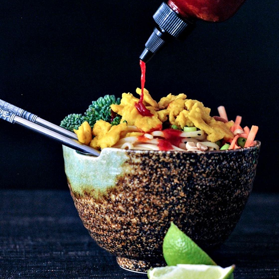 Spicy Peanut Veggie Noodle Bowl