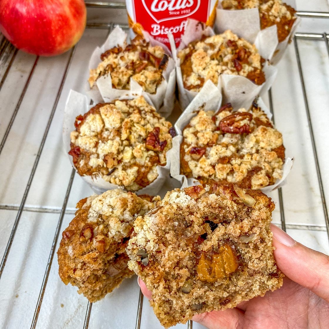 How To Make Easy Applesauce Muffins